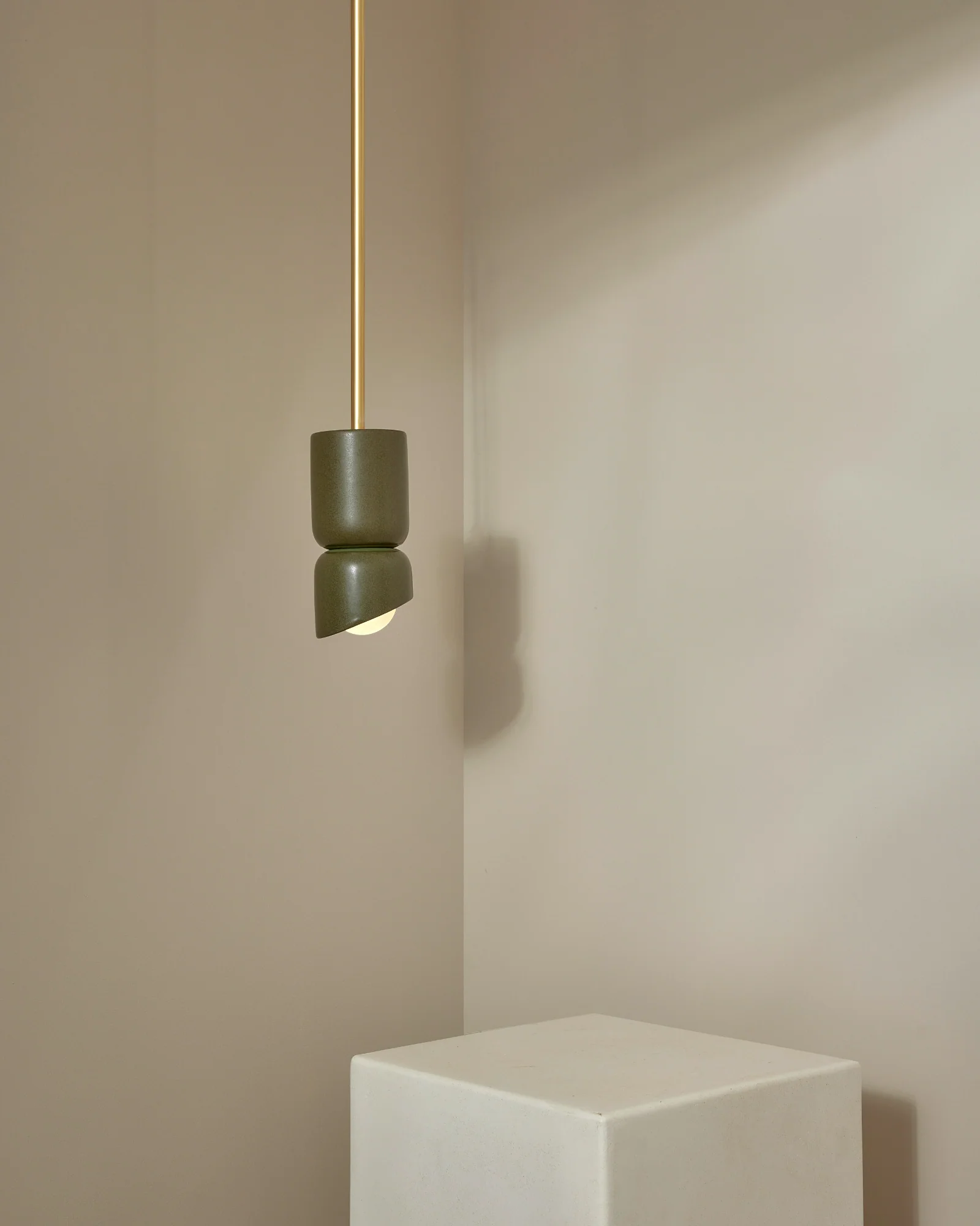 Terra 1.5 Pendant Light - Image 13