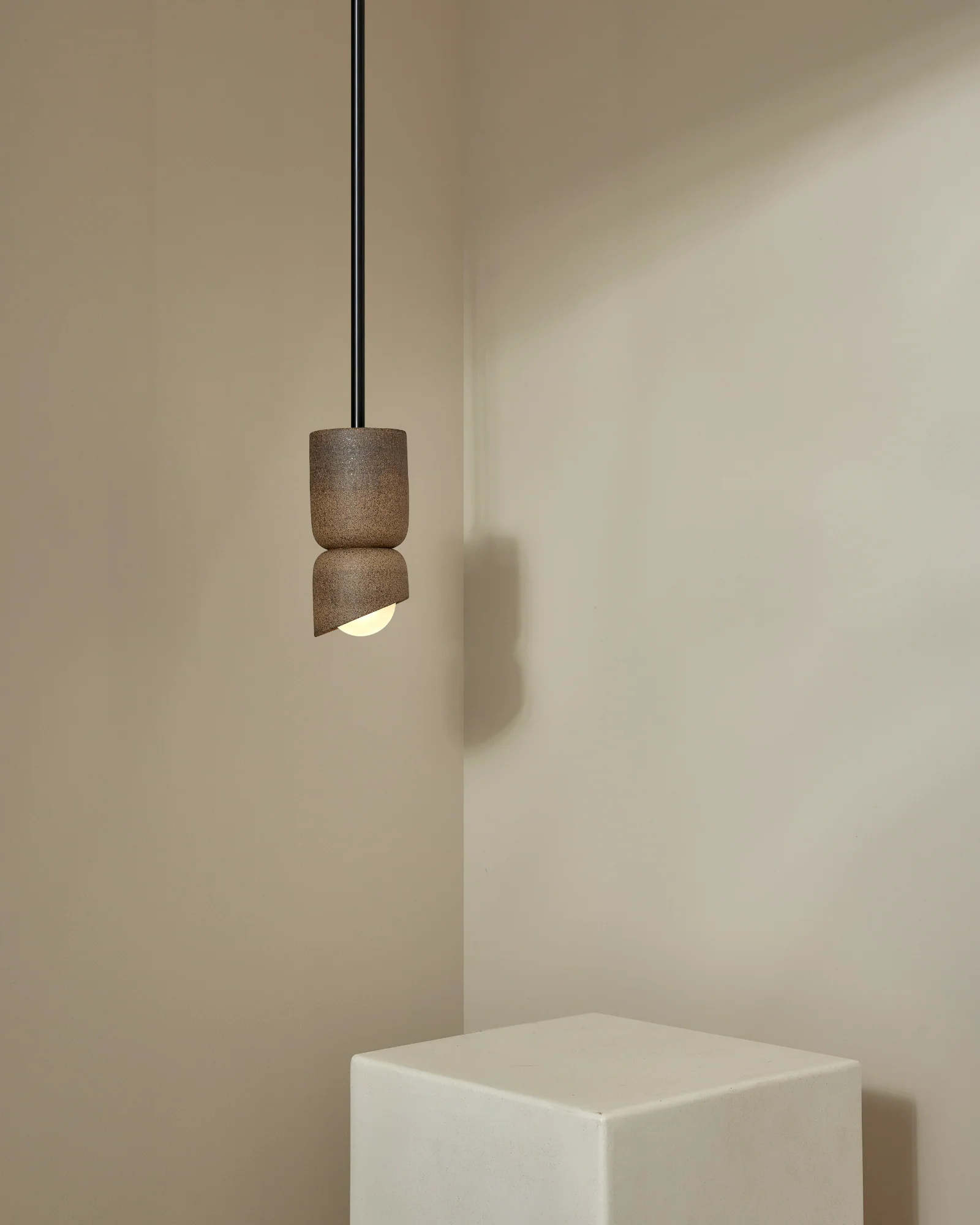 Terra 1.5 Pendant Light - Image 17