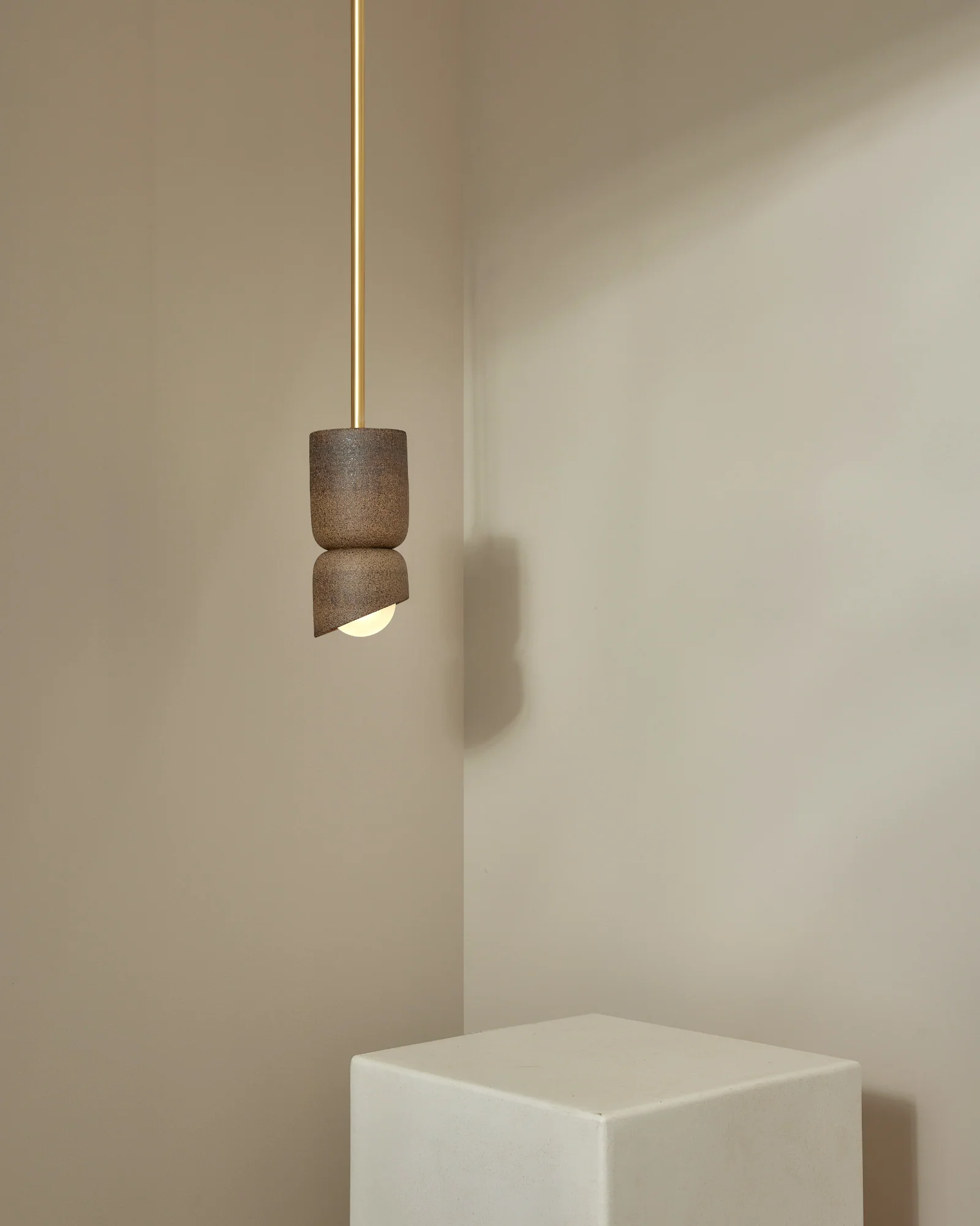 Terra 1.5 Pendant Light - Image 19