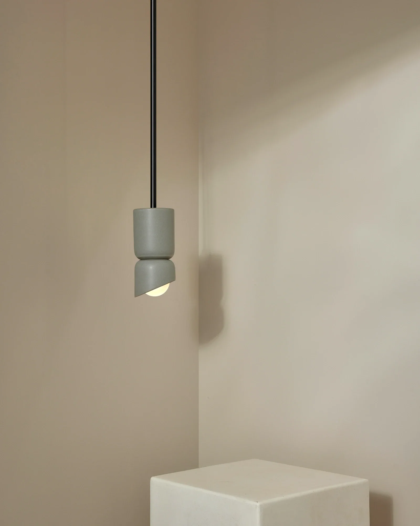 Terra 1.5 Pendant Light - Image 21