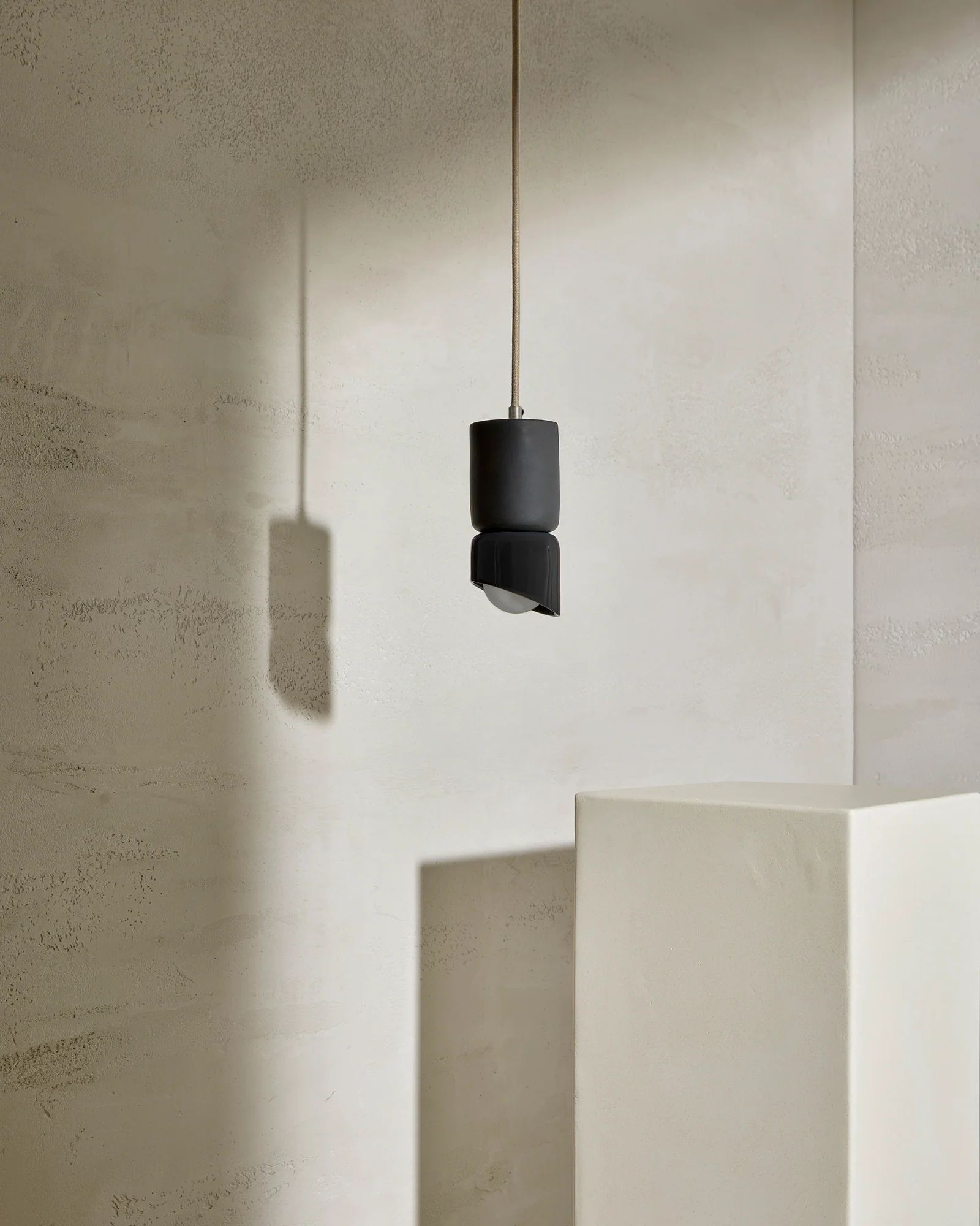 Terra 1.5 Pendant Light - Image 32