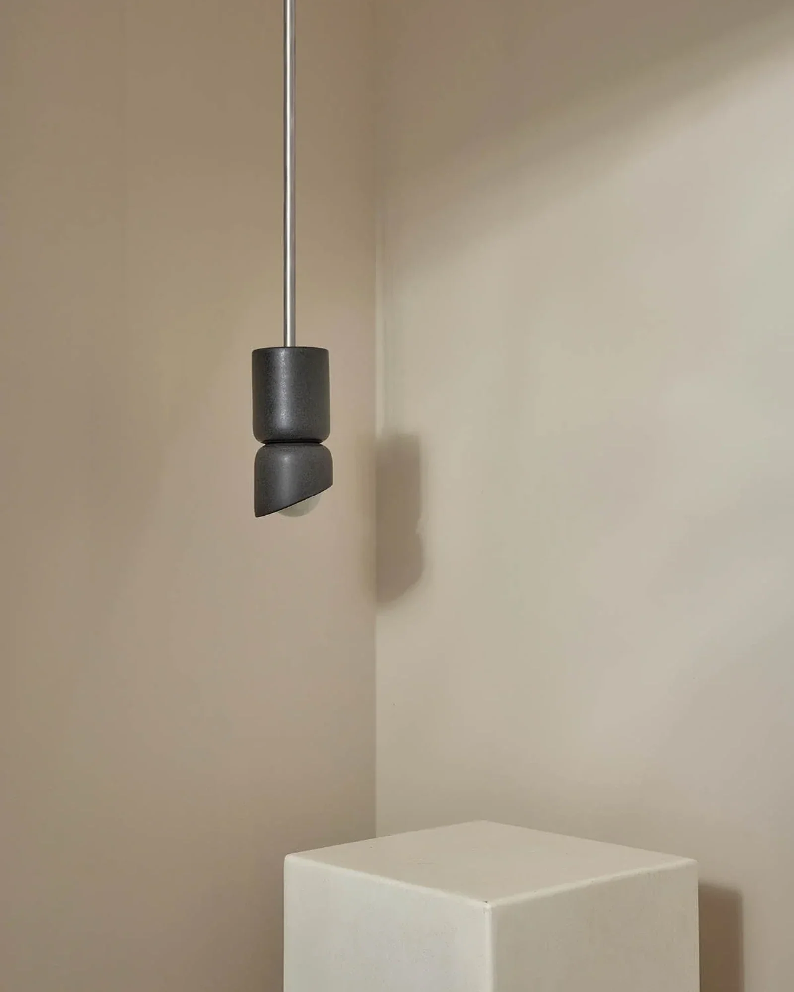 Terra 1.5 Pendant Light - Image 39