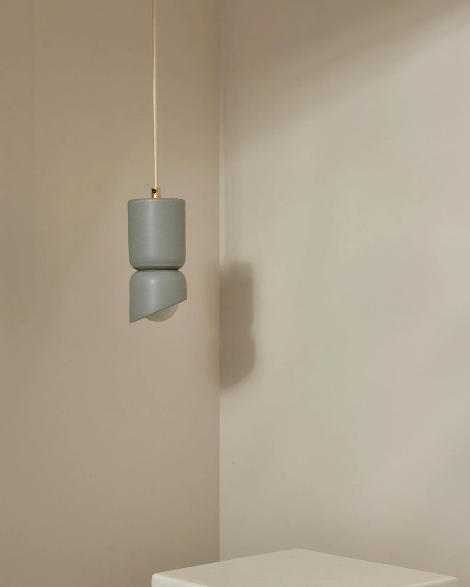 Terra 1.5 Pendant Light - Image 51
