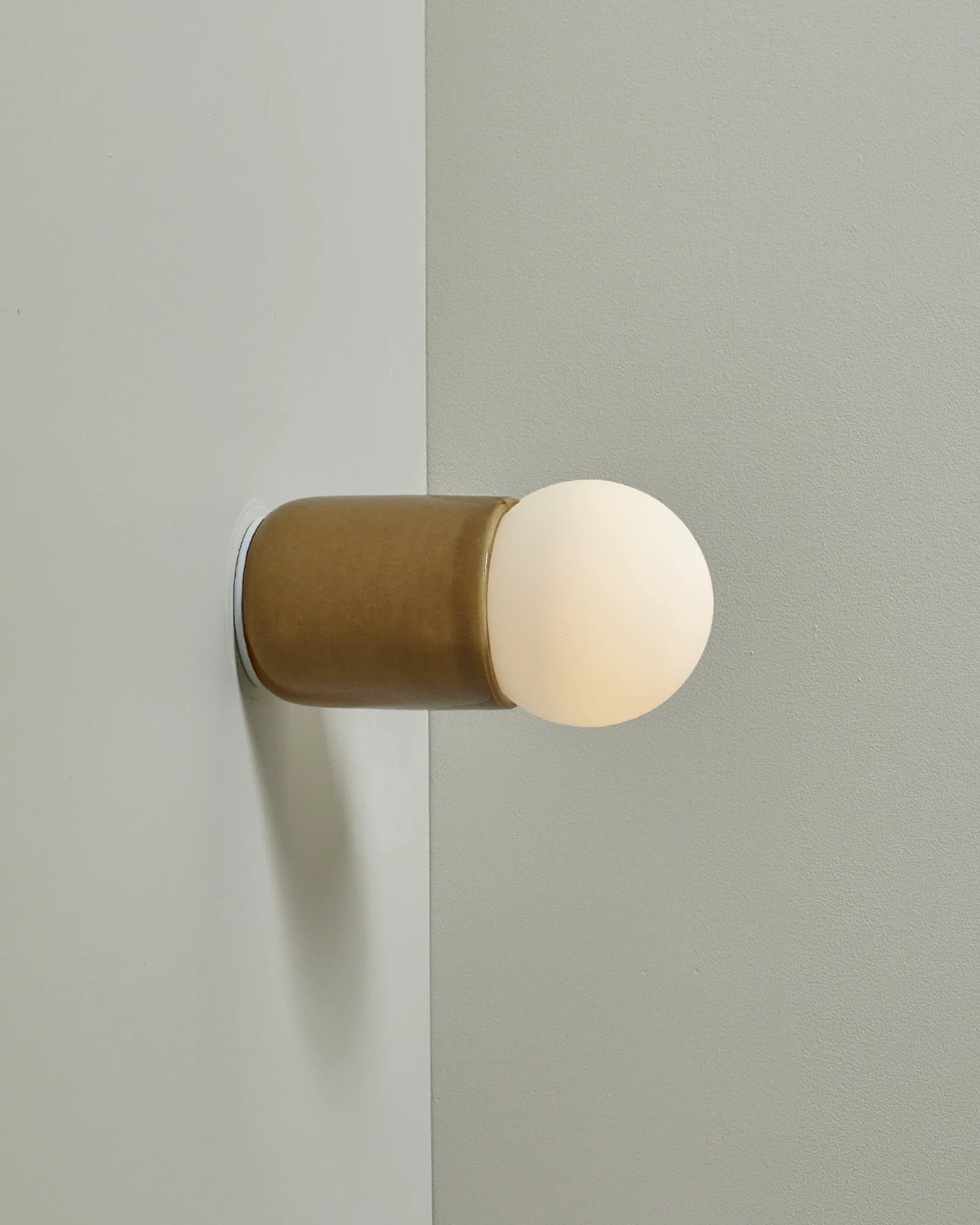 Terra 1 Wall Light - Image 15