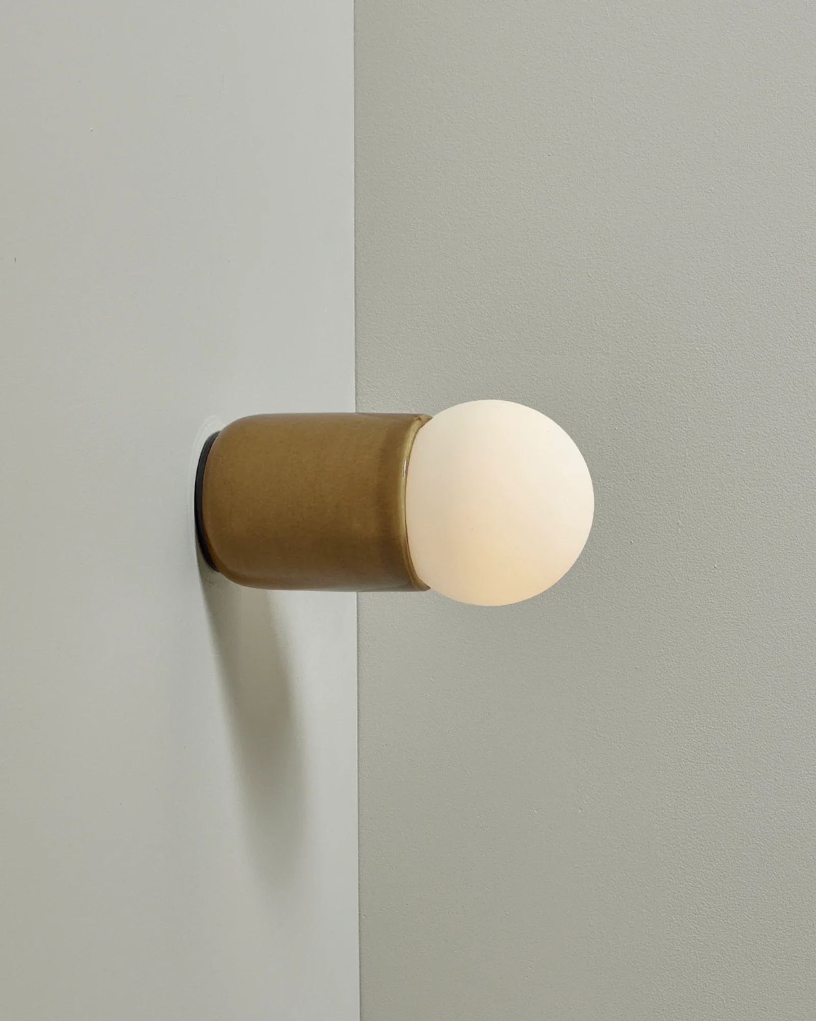 Terra 1 Wall Light - Image 16