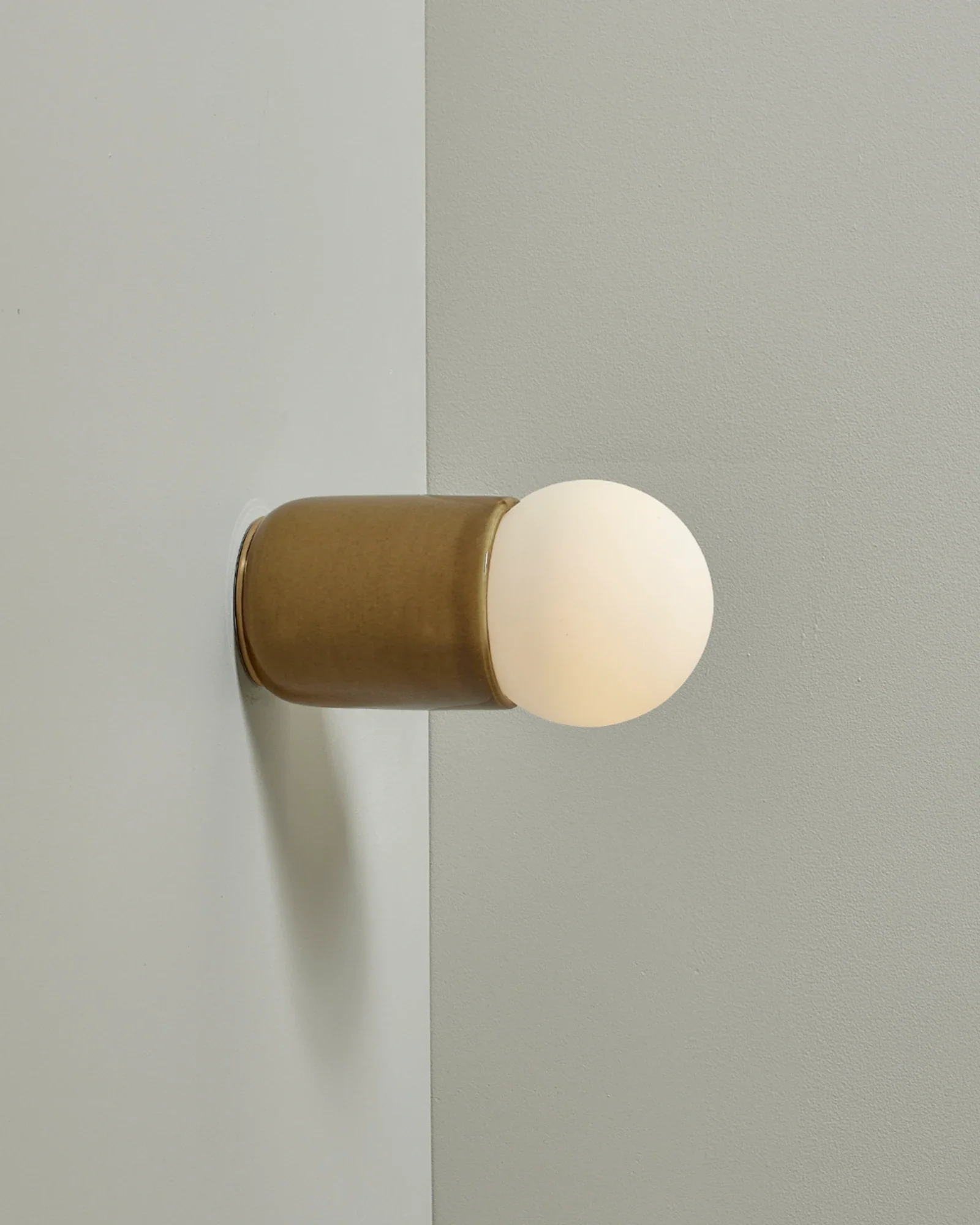 Terra 1 Wall Light - Image 17
