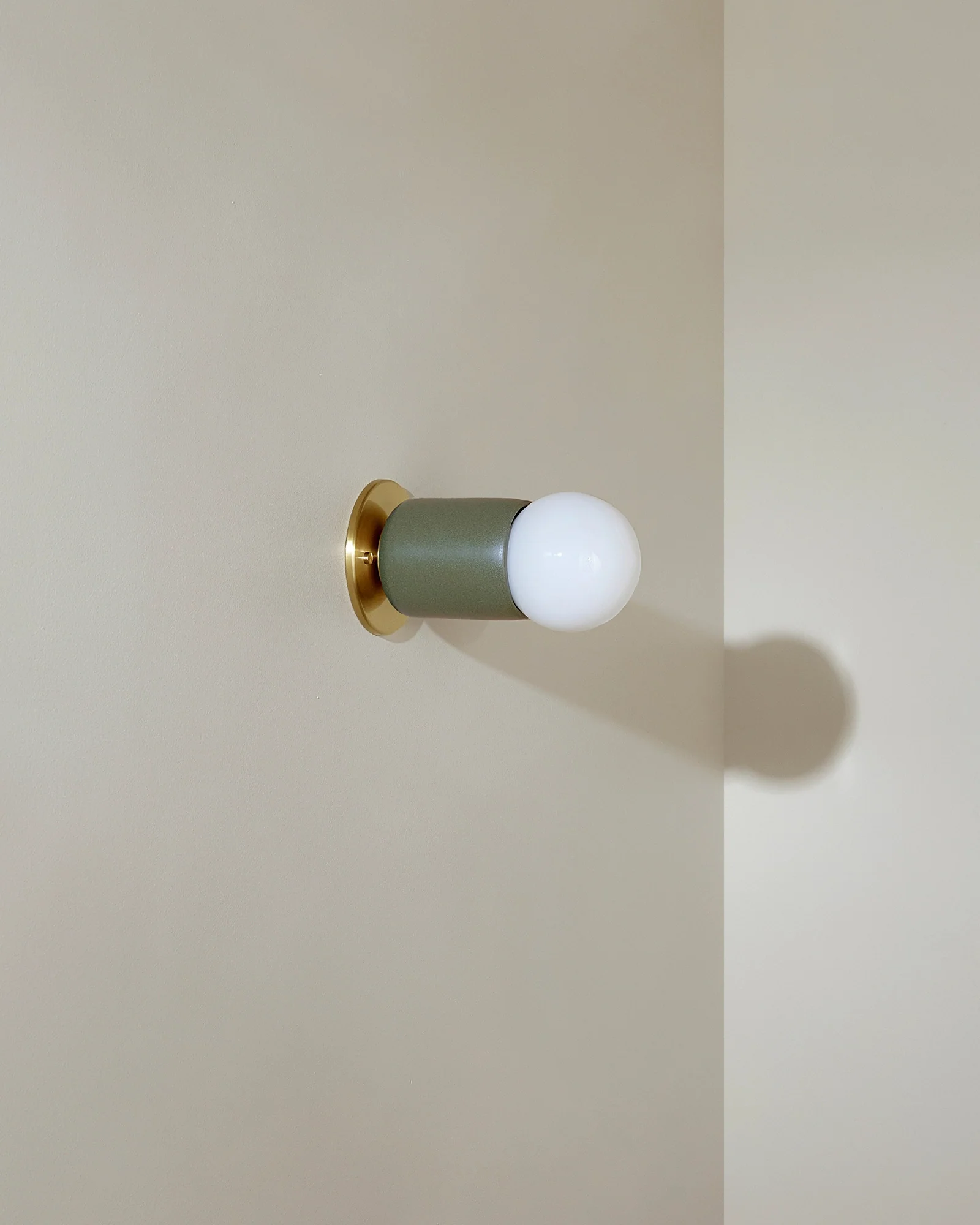 Terra 1 Wall Light - Image 8