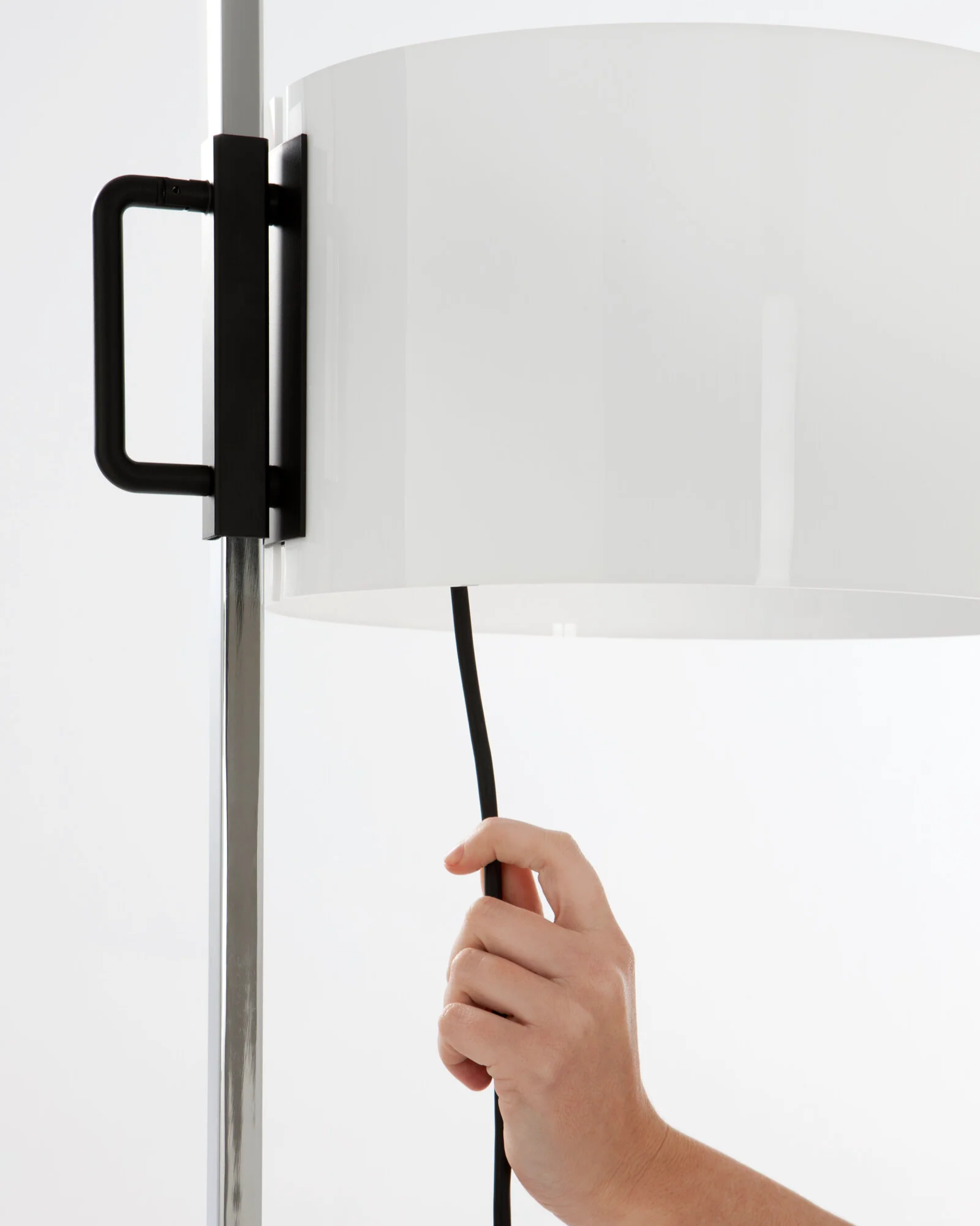 TMC Floor Lamp - Image 4