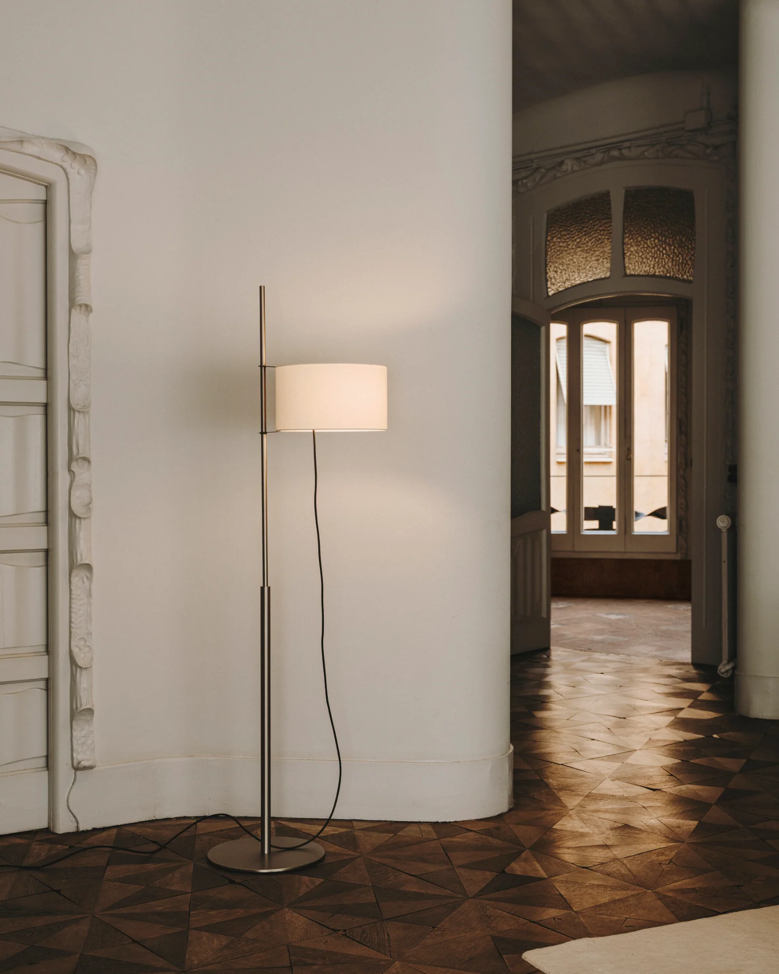 TMD Floor Lamp - Image 3