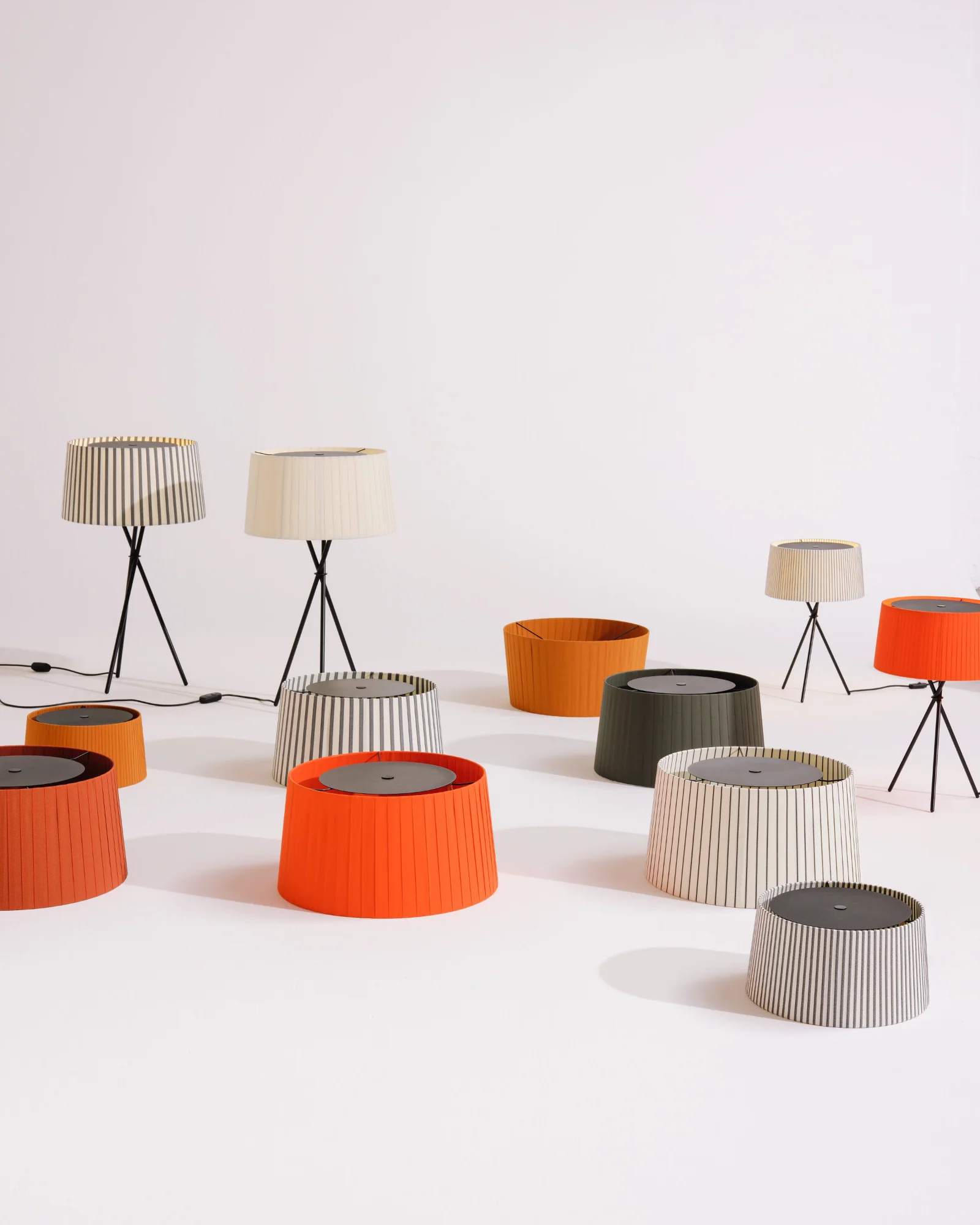Trípode M3 Table Lamp - Image 2