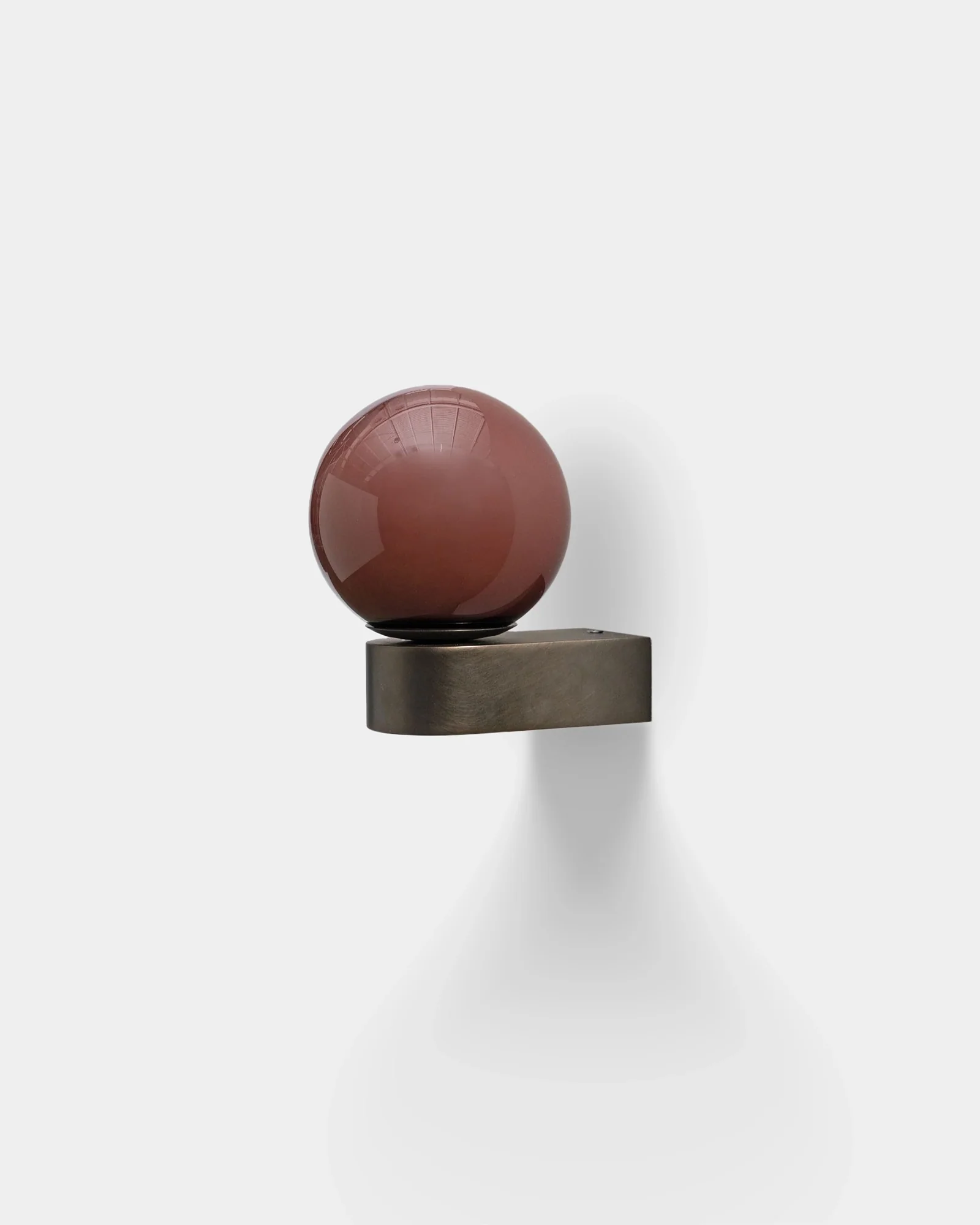 Uno Wall Fixture - Image 2
