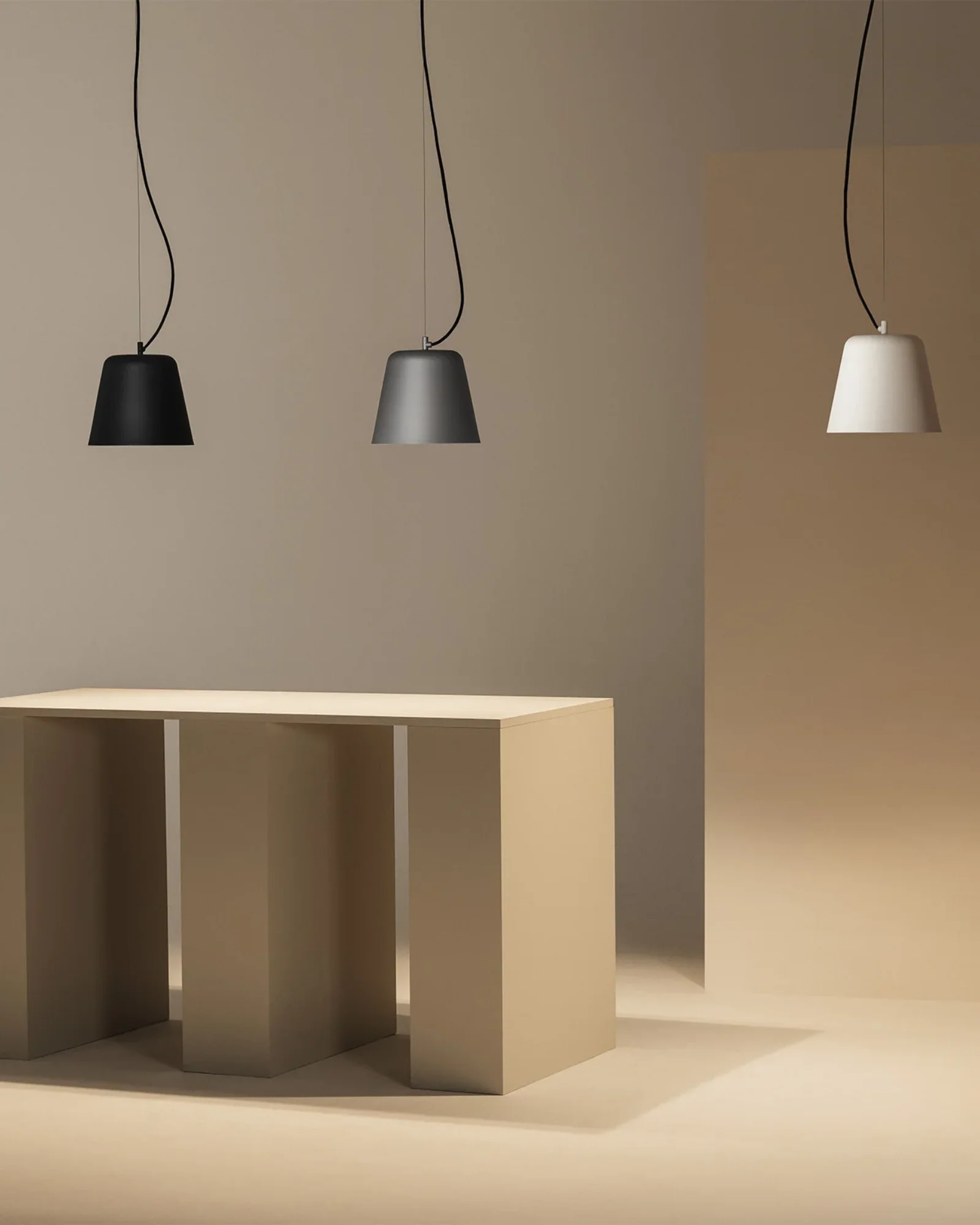 Vaso Pendant Light